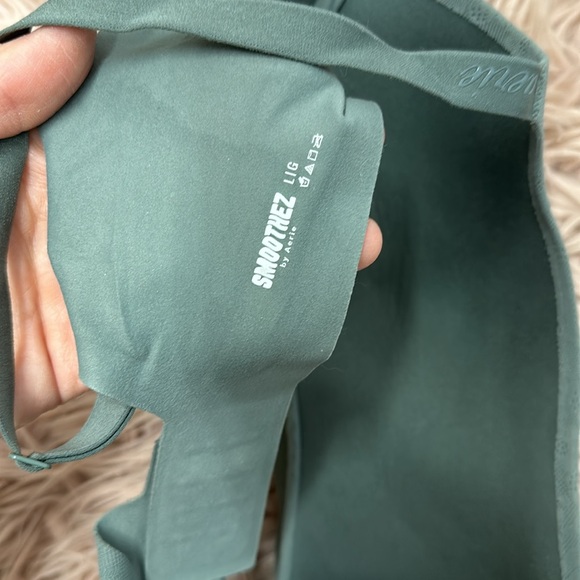 Aerie Smootheez Bra - Picture 3 of 3